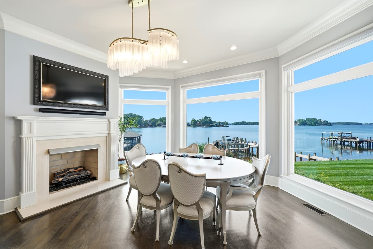 Keeping room fireplace and bay window